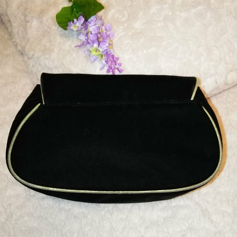 Black Velvet Quilted Bag💖 Metallic Piping - Picture 3 of 10